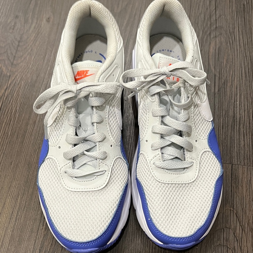 Nike Women’s White and Blue Athletic Sneakers